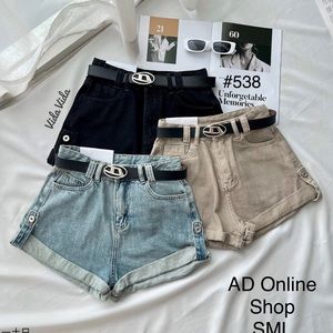Short Jeans Expert Quality with Black Belt. Gray jean color